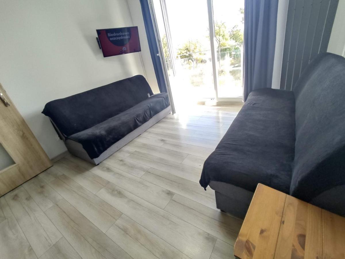 1110 Smialego 39 - Tanie Pokoje W Apartamencie - Samodzielne Zameldowanie - Self Check In Poznan Exterior foto